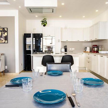 Mellieha, Luxury 3 Bedroom Azure Maisonette Exterior photo